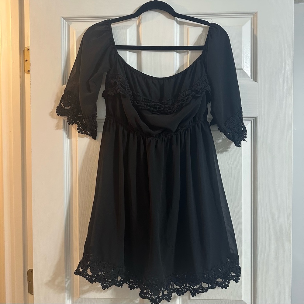 Women’s, juniors size small UMGEE Black dress